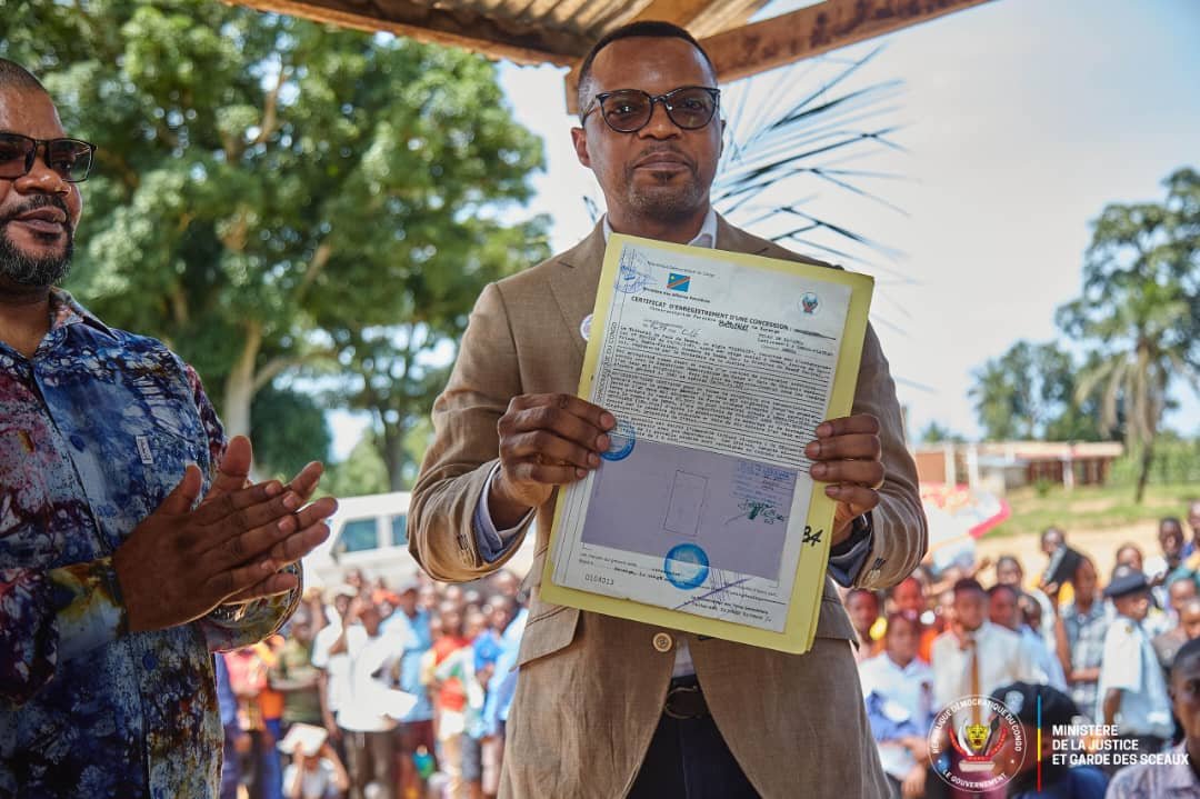 On Wednesday, December 3, 2025, an official ceremony was held in Demba, in the territory bearing the same name, marking the handover of the land registration