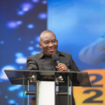 The Pentecostal Church Light of the World (EPLM) held a solemn thanksgiving service on January 4, 2026, at the Esplanade of the People’s Palace in Kinshasa, following the signing of the strategic agreement between the Democratic Republic of the Congo (DRC) and the United States.