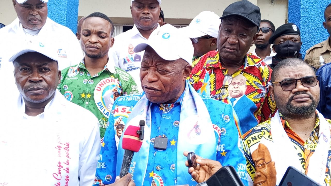 The Permanent Secretary of the Sacred Union of the Nation (USN), André Mbata Betu Kumesu Mangu, arrived in Kananga, the capital of Central Kasai Province, on Sunday, January 4, 2026, as part of a political outreach and engagement visit with leaders and grassroots members of the presidential majority