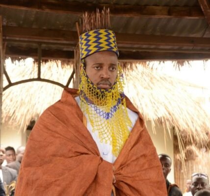 King Oyo Nyimba of Uganda’s Toro Kingdom, who became the world’s youngest reigning monarch in 1995 at age three, has died aged 34.